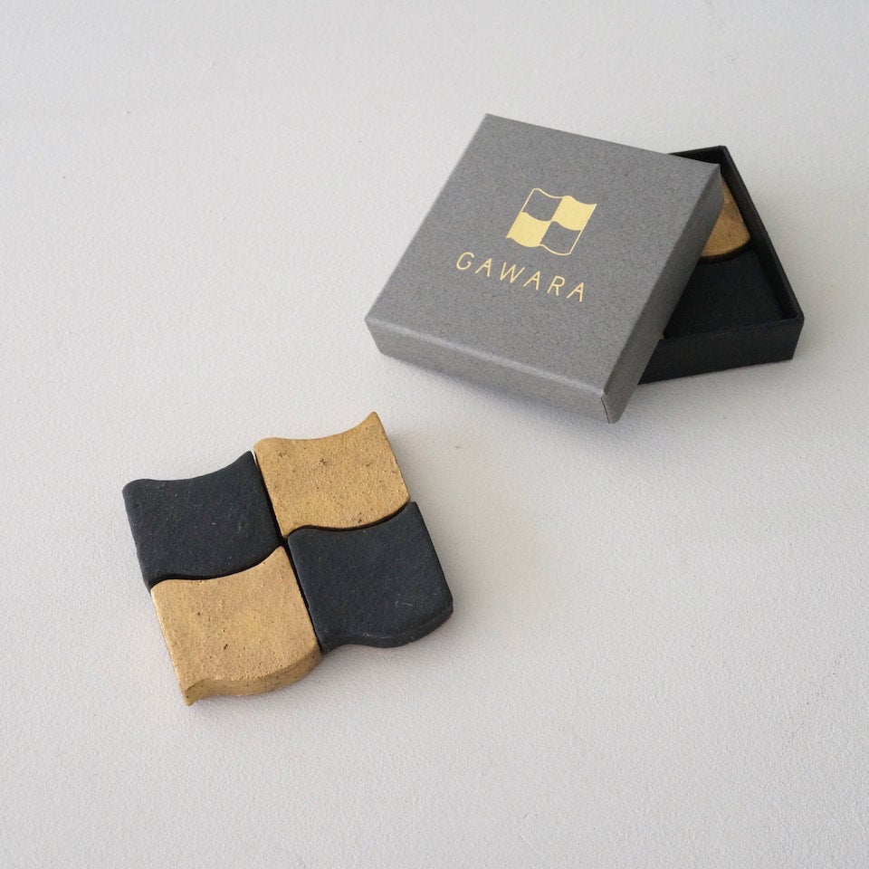 GAWARA / 瓦の箸置き BOXセット（金澤の墨金） | WHOLE